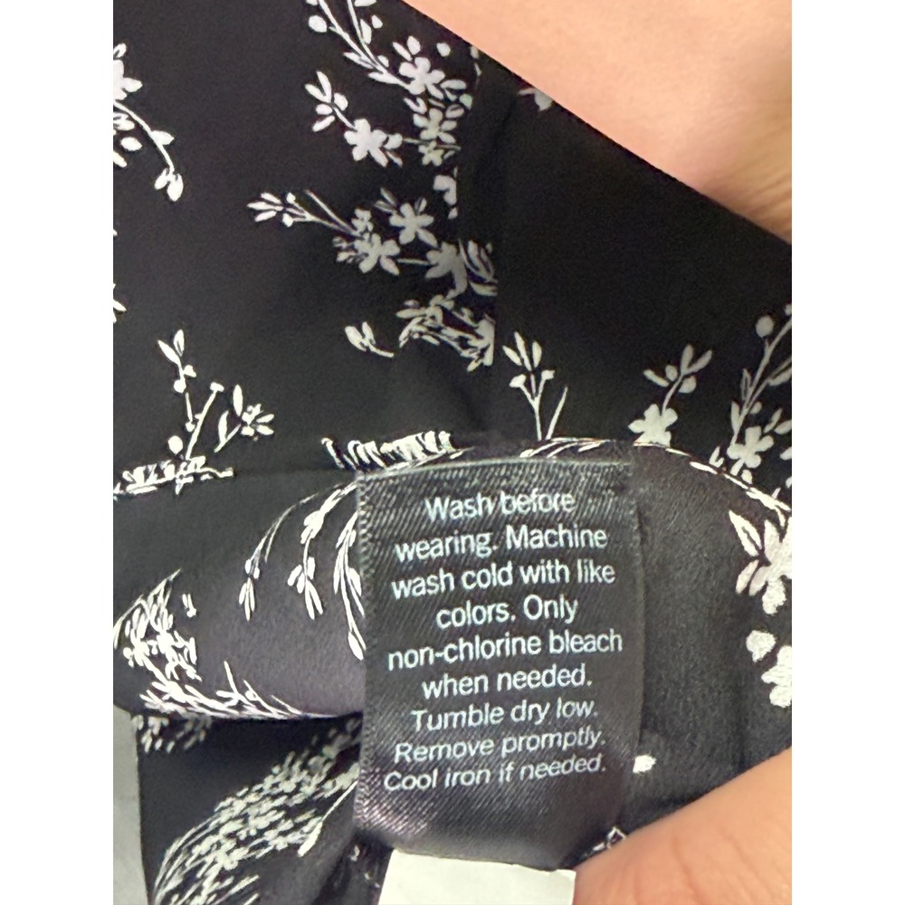 Simply Vera Vera Wang Black White Floral Roll Tab Sleeve Blouse Small - Picture 5 of 7